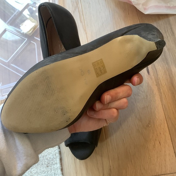 Peep toe black heels - Picture 4 of 4